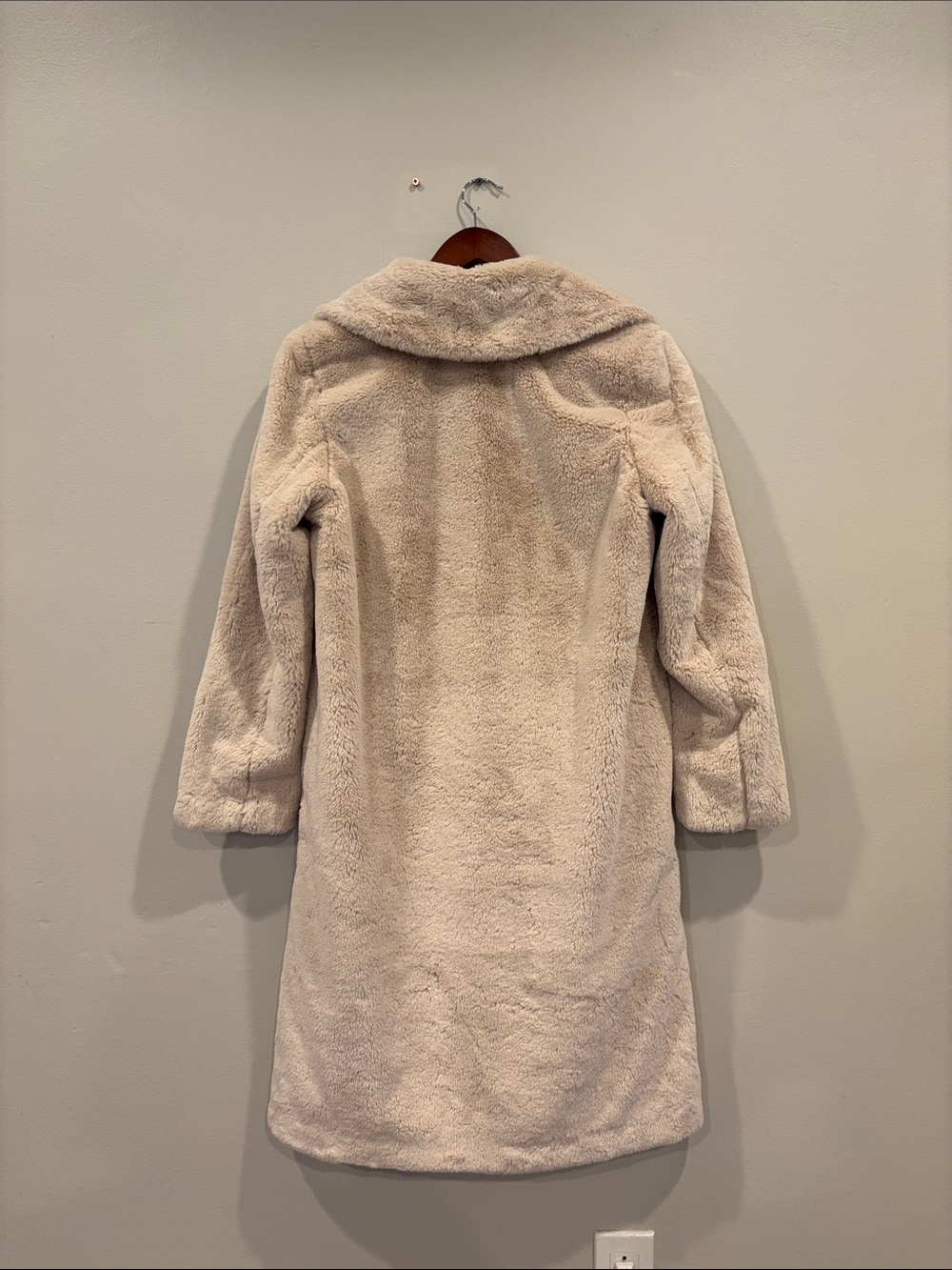 Banana Republic Cream Faux Fur Teddy Coat Longline Jacket - Picture 2 of 5
